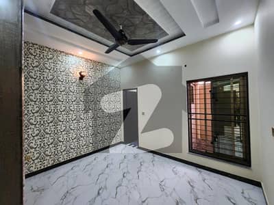 پاک عرب ہاؤسنگ سوسائٹی لاہور میں 2 کمروں کا 3 مرلہ بالائی پورشن 25.0 ہزار میں کرایہ پر دستیاب ہے۔