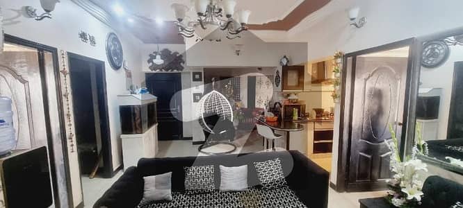 گلستانِِ جوہر ۔ بلاک 15 گلستانِ جوہر,کراچی میں 11 مرلہ پینٹ ہاؤس 45.0 لاکھ میں برائے فروخت۔