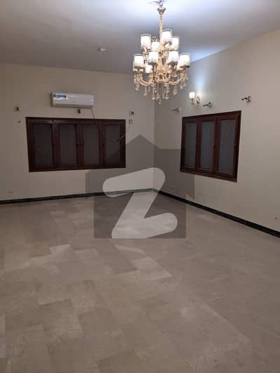 5 HUGE ROOMS PLUS BIG HALL - BIG PARKING - NEARBY MAIN ROAD