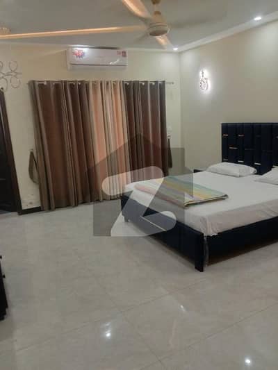 ماڈل ٹاؤن لِنک روڈ ماڈل ٹاؤن,لاہور میں 2 کمروں کا 8 مرلہ مکان 1.6 لاکھ میں کرایہ پر دستیاب ہے۔