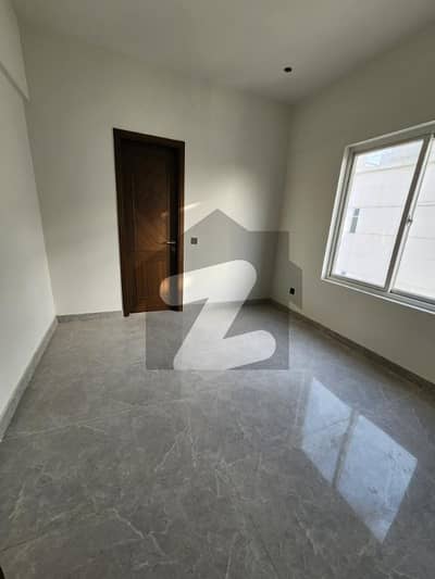 3 Bed Lounge Apartment