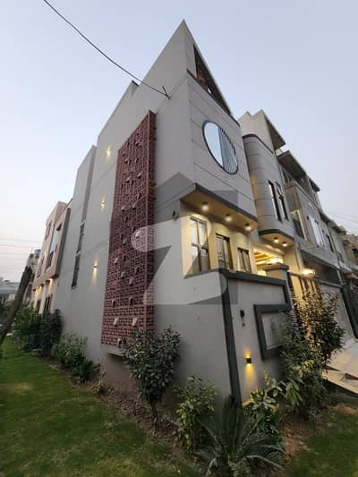 پاک عرب ہاؤسنگ سوسائٹی لاہور میں 3 کمروں کا 3 مرلہ مکان 45.0 ہزار میں کرایہ پر دستیاب ہے۔