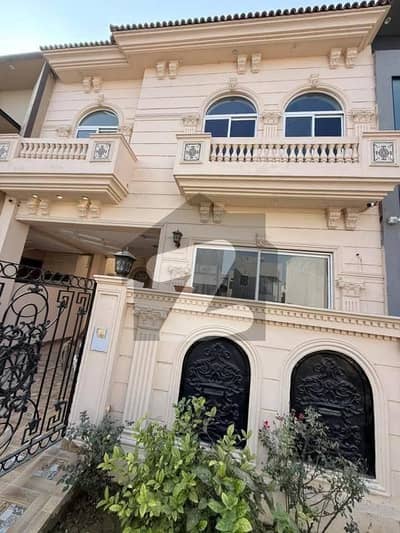 ڈی ایچ اے فیز 3 - بلاک ڈبل ایکس فیز 3,ڈیفنس (ڈی ایچ اے),لاہور میں 3 کمروں کا 5 مرلہ مکان 2.9 کروڑ میں برائے فروخت۔