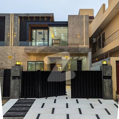 Ultra-Modern 10 Marla Brand New House For Sale Block B Model Town (Near Northern Bypass) Ultra-Modern 10 Marla Brand New House For Sale Block B Model Town (Near Northern Bypass)