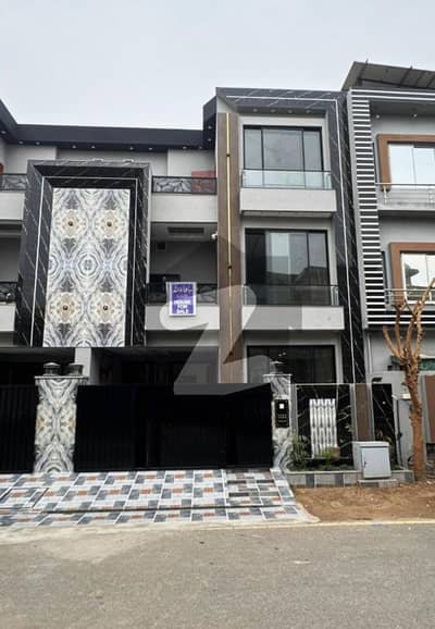 5 Marla Prime Location Branded House Available In Park View City