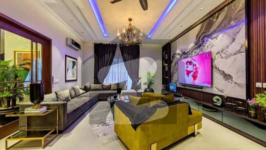 ڈی ایچ اے فیز 6 - بلاک ایچ فیز 6,ڈیفنس (ڈی ایچ اے),لاہور میں 2 کمروں کا 1 کنال زیریں پورشن 2.65 لاکھ میں کرایہ پر دستیاب ہے۔