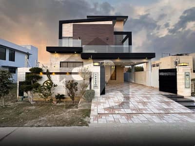 10 MARLA FULLY FURNISHED HOUSE IN THE D BLOCK OF DHA 9 TOWN, LAHORE