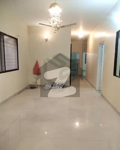 Clifton 3 Bedroom Apartment Available