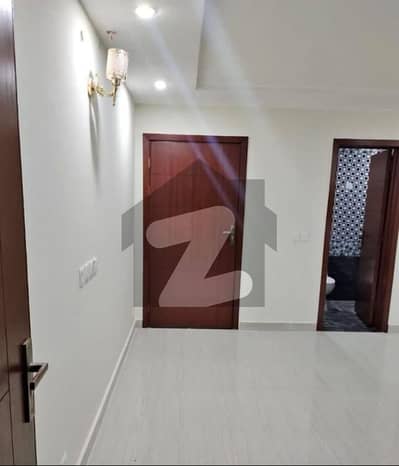 STUDIO LUXURY UNFURNISHED APARTMENT AVAILABLE FOR RENT AT GULBERG GREEN ISLAMABAD
