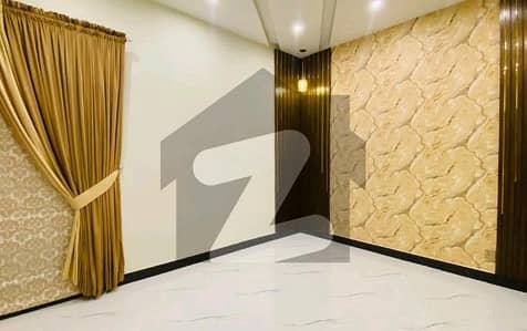 بحریہ ٹاؤن سیکٹر سی بحریہ ٹاؤن,لاہور میں 5 کمروں کا 1 کنال مکان 6.0 کروڑ میں برائے فروخت۔