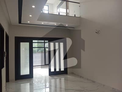 10 MARLA LUXURY HOUSE AVAILABLE FOR SALE