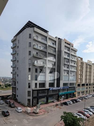 بحریہ بزنس ڈسٹرکٹ بحریہ ٹاؤن فیز 8,بحریہ ٹاؤن راولپنڈی,راولپنڈی میں 2 کمروں کا 6 مرلہ فلیٹ 1.35 لاکھ میں کرایہ پر دستیاب ہے۔