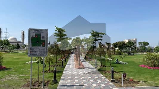 ایل ڈی اے ایوینیو ۔ بلاک بی ایل ڈی اے ایوینیو,لاہور میں 1 کنال رہائشی پلاٹ 1.3 کروڑ میں برائے فروخت۔