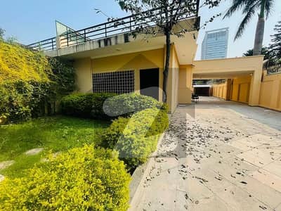 beautiful compact house for rent in F-7