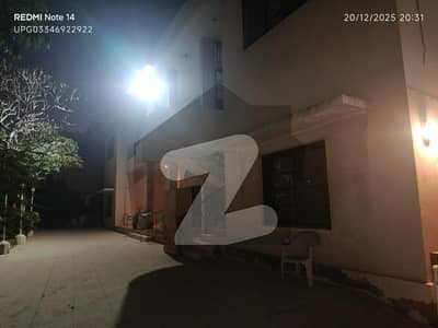 پی ای سی ایچ ایس بلاک 6 پی ای سی ایچ ایس,جمشید ٹاؤن,کراچی میں 11 کمروں کا 4 کنال مکان 25.0 لاکھ میں کرایہ پر دستیاب ہے۔