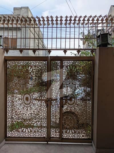 بسم اللہ ہاؤسنگ سکیم ۔ بلاک سی بسم اللہ ہاؤسنگ سکیم,جی ٹی روڈ,لاہور میں 3 کمروں کا 3 مرلہ مکان 92.0 لاکھ میں برائے فروخت۔