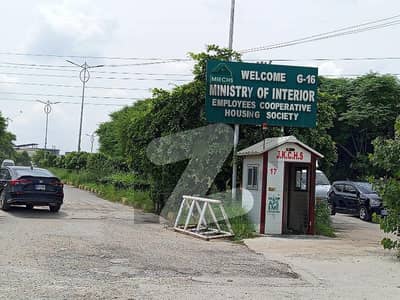 Highly-Desirable 35 Marla Residential Plot Available In G-16/3