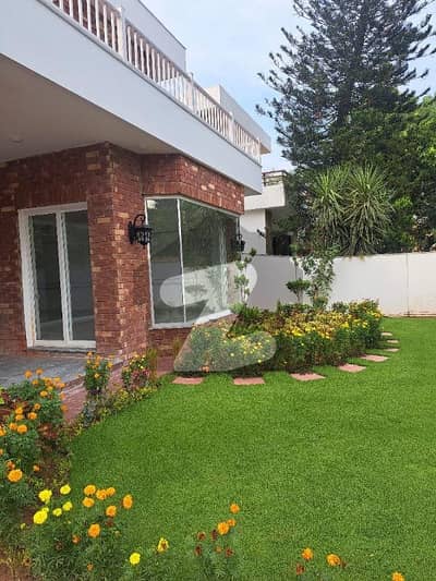 ایف ۔ 7 اسلام آباد میں 5 کمروں کا 1 کنال مکان 9.9 لاکھ میں کرایہ پر دستیاب ہے۔