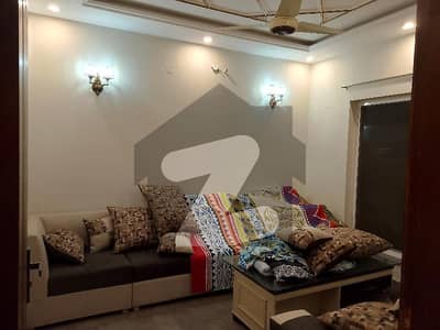 فارمانئیٹس ہاؤسنگ سکیم ۔ بلاک این فارمانئیٹس ہاؤسنگ سکیم,لاہور میں 1 کمرے کا 5 مرلہ زیریں پورشن 50.0 ہزار میں کرایہ پر دستیاب ہے۔