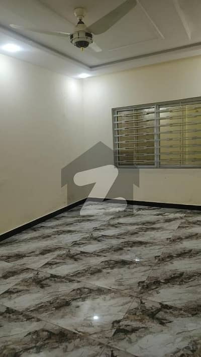 جی ۔ 11/2 جی ۔ 11,اسلام آباد میں 2 کمروں کا 8 مرلہ زیریں پورشن 1.2 لاکھ میں کرایہ پر دستیاب ہے۔