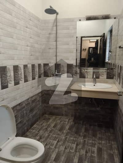 بحریہ ٹاؤن ۔ بلاک بی بی بحریہ ٹاؤن سیکٹرڈی,بحریہ ٹاؤن,لاہور میں 3 کمروں کا 5 مرلہ مکان 2.2 کروڑ میں برائے فروخت۔