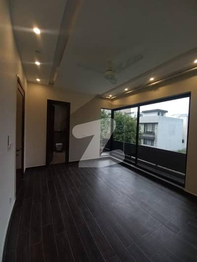 ڈی ایچ اے 9 ٹاؤن ۔ بلاک سی ڈی ایچ اے 9 ٹاؤن,ڈیفنس (ڈی ایچ اے),لاہور میں 3 کمروں کا 5 مرلہ مکان 3.25 کروڑ میں برائے فروخت۔