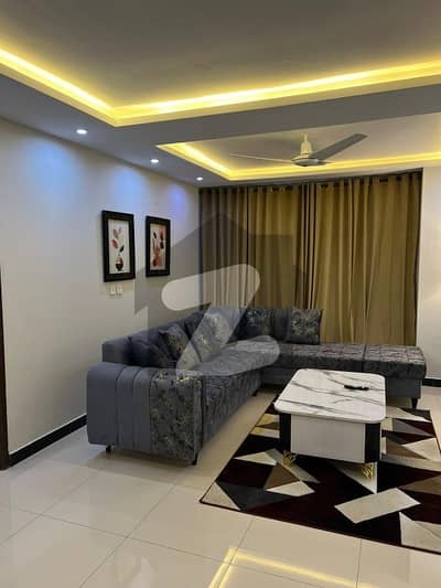 دی رائل مال اینڈ ریزیڈینسی بحریہ انکلیو,بحریہ ٹاؤن,اسلام آباد میں 2 کمروں کا 6 مرلہ فلیٹ 1.0 لاکھ میں کرایہ پر دستیاب ہے۔