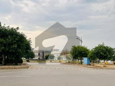 بحریہ انکلیو - سیکٹر جے بحریہ انکلیو,بحریہ ٹاؤن,اسلام آباد میں 8 مرلہ رہائشی پلاٹ 1.05 کروڑ میں برائے فروخت۔