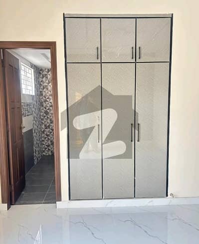 واپڈا ٹاؤن گوجرانوالہ میں 4 کمروں کا 5 مرلہ مکان 62.0 ہزار میں کرایہ پر دستیاب ہے۔