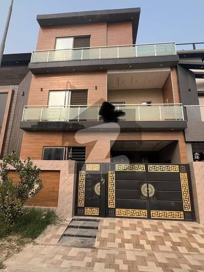 5 Marla Brand New House For Sale Direct Meeting With Owner In Parkview City Lahore