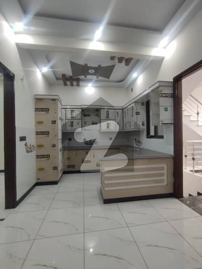 سادی گارڈن - بلاک 1 سعدی گارڈن,سکیم 33,کراچی میں 4 کمروں کا 5 مرلہ مکان 2.25 کروڑ میں برائے فروخت۔