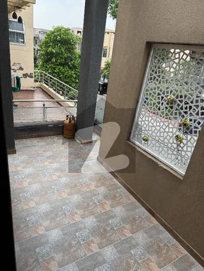 10 marla portion for rent