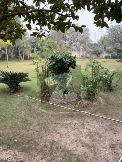 بحریہ ٹاؤن ۔ بابر بلاک بحریہ ٹاؤن سیکٹر A,بحریہ ٹاؤن,لاہور میں 2 کنال رہائشی پلاٹ 10.5 کروڑ میں برائے فروخت۔