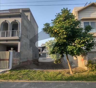 Reserve A Centrally Located Residential Plot In Park View City - Overseas Block