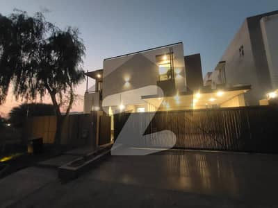 ایم پی سی ایچ ایس - بلاک بی ایم پی سی ایچ ایس ۔ ملٹی گارڈنز,بی ۔ 17,اسلام آباد میں 6 کمروں کا 1 کنال مکان 9.5 کروڑ میں برائے فروخت۔ ایم پی سی ایچ ایس - بلاک بی ایم پی سی ایچ ایس ۔ ملٹی گارڈنز,بی ۔ 17,اسلام آباد میں 6 کمروں کا 1 کنال مکان 9.5 کروڑ میں برائے فروخت۔