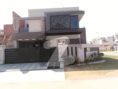 6 Marla Fully Renovated Double Unit House available for Sale at Prime DHA Phase 5 Near to Park, Masjid & Commercial