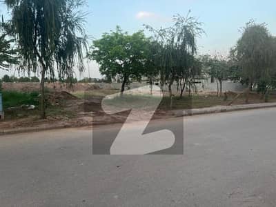 Luxury 4 Kanal Farmhouse for Sale Prime Block C, Gulberg Greens Islamabad