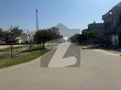 5 Marla Plot For Sale In Platinum Block Park View City Lahore