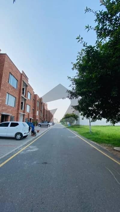 لو کاسٹ ۔ بلاک ڈی لو کاسٹ سیکٹر,بحریہ آرچرڈ فیز 2,بحریہ آرچرڈ,لاہور میں 5 کمروں کا 5 مرلہ فلیٹ 47.0 لاکھ میں برائے فروخت۔