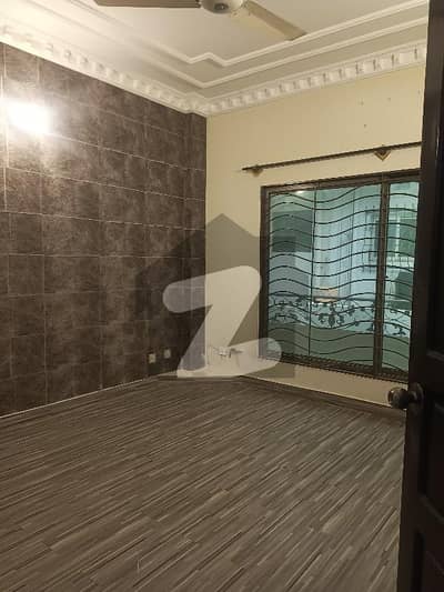 ای ۔ 11 اسلام آباد میں 4 کمروں کا 7 مرلہ مکان 1.3 لاکھ میں کرایہ پر دستیاب ہے۔