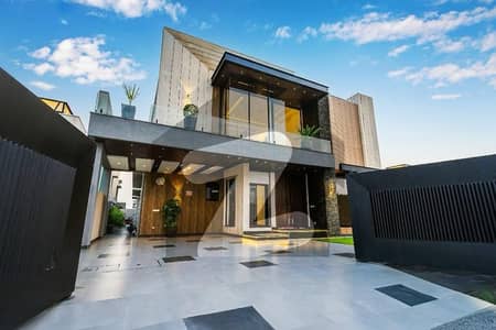 ڈی ایچ اے فیز 7 - بلاک وائے فیز 7,ڈیفنس (ڈی ایچ اے),لاہور میں 5 کمروں کا 1 کنال مکان 6.28 کروڑ میں برائے فروخت۔