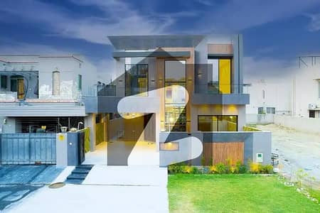 ڈی ایچ اے فیز 5 ڈیفنس (ڈی ایچ اے),لاہور میں 5 کمروں کا 10 مرلہ مکان 8.75 کروڑ میں برائے فروخت۔