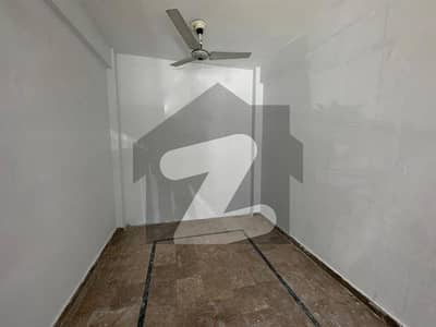 162 Square Feet Shop In Central F-10 Markaz For Rent