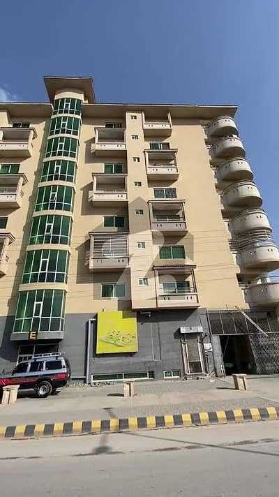 ڈین ہائٹس حیات آباد,پشاور میں 3 کمروں کا 7 مرلہ فلیٹ 95.0 ہزار میں کرایہ پر دستیاب ہے۔