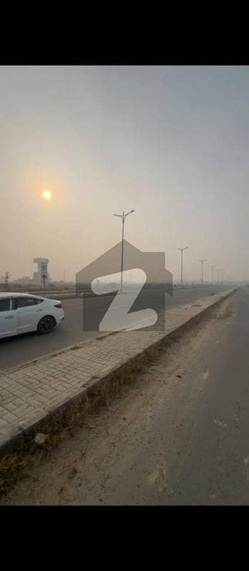 ڈی ایچ اے فیز9 پریزم - بلاک کیو ڈی ایچ اے فیز9 پریزم,ڈی ایچ اے ڈیفینس,لاہور میں 1 کنال رہائشی پلاٹ 3.25 کروڑ میں برائے فروخت۔