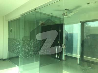 4 MRLA COMMERCIAL FIRST FLOOR FOR RENT