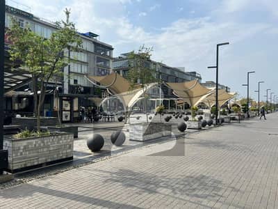 08-Marla Office on 4th Floor Facing Courtyard available for rent