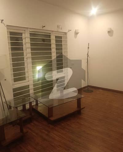 Defence 500 Yards Ground Floor Portion For Rent Separate Water Tank