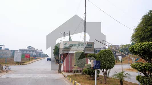 جی ۔ 16 اسلام آباد میں 1 کنال رہائشی پلاٹ 3.27 کروڑ میں برائے فروخت۔