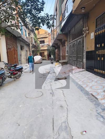 نشتر کالونی لاہور میں 3 کمروں کا 3 مرلہ مکان 80.0 لاکھ میں برائے فروخت۔